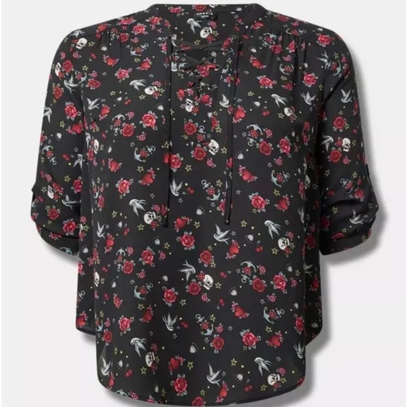 TORRID Harper 3/4 Sleeve Lace Up Blouse Size 3X - Picture 2 of 9